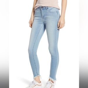 Articles of Society Suzie Fray Hem Skinny Jeans